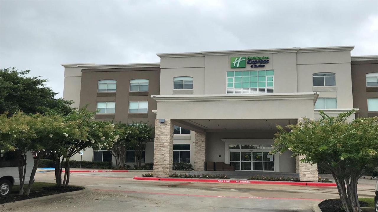 Holiday Inn Express & Suites Arlington North - Stadium Area By Ihg Exteriör bild